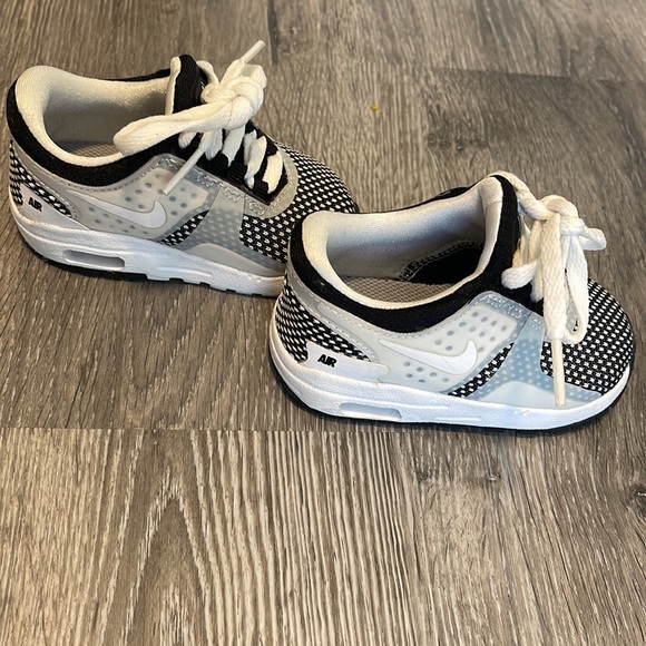 SOLD Nike Air Max Zero 4c - Picture 3 of 4